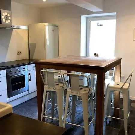 Hébergement de vacances Ancienne maison mitoyenne rénovée pour 6 pers